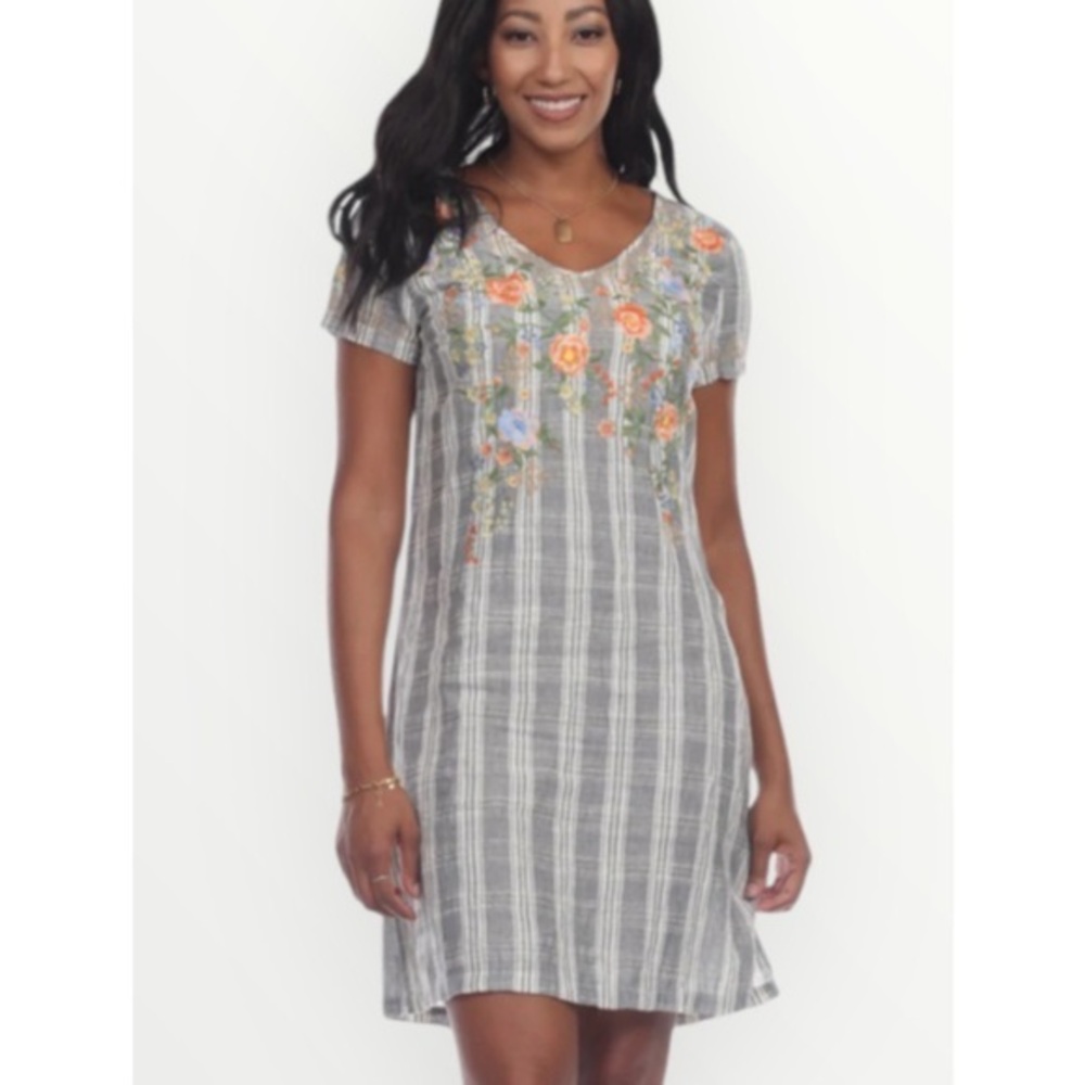 Paparazzi Gray & White Striped Floral Embroidered V Neck Short Sleeve Dress XL
